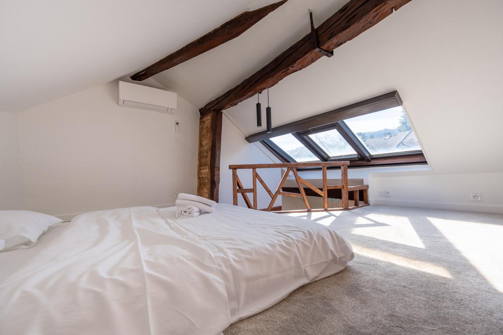 Sous Les Toits D'Annecy, Un Appartement Irresistible Pour 1 A 6 Personnes En Plein Coeur De Ville Zewnętrze zdjęcie